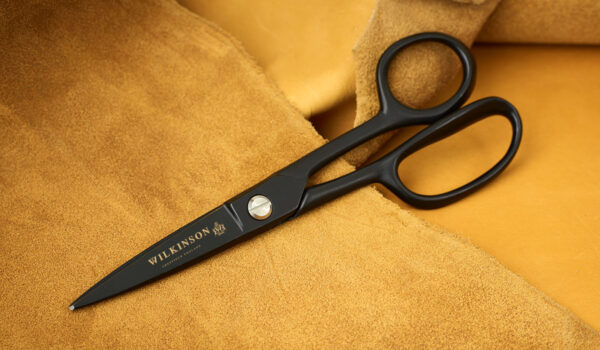 WILKINSON BLACK LEATHER SHEARS