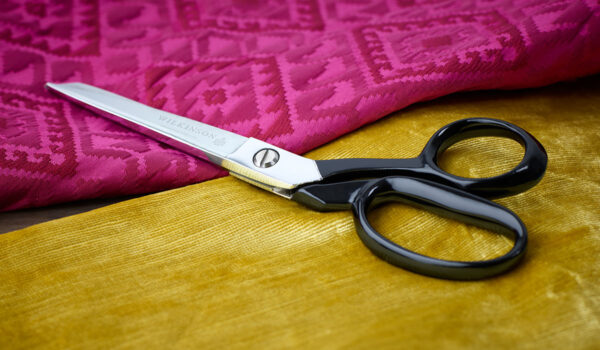 9" WILKINSON FABRIC SHEARS